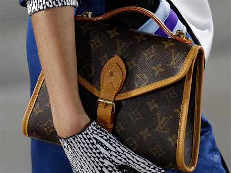 celebrities with louis vuitton bags 2020